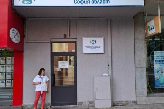 Фасадни рекламни табели, които правят бизнеса разпознаваем